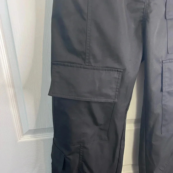 ♠️”EPTM.” NWT Black Cargo Pants w/ Drawstring & Multiple Pockets Size 2XL/38♠️ - Picture 7 of 17